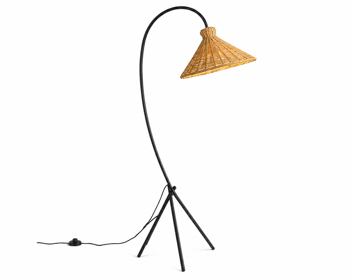 Lampadaire arc en rotin et métal noir | MATO